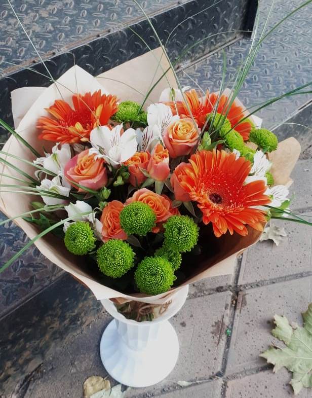 Букет цветов из: Герберы, Хризантемы, Альстромерии и Розы в Горькой Балке