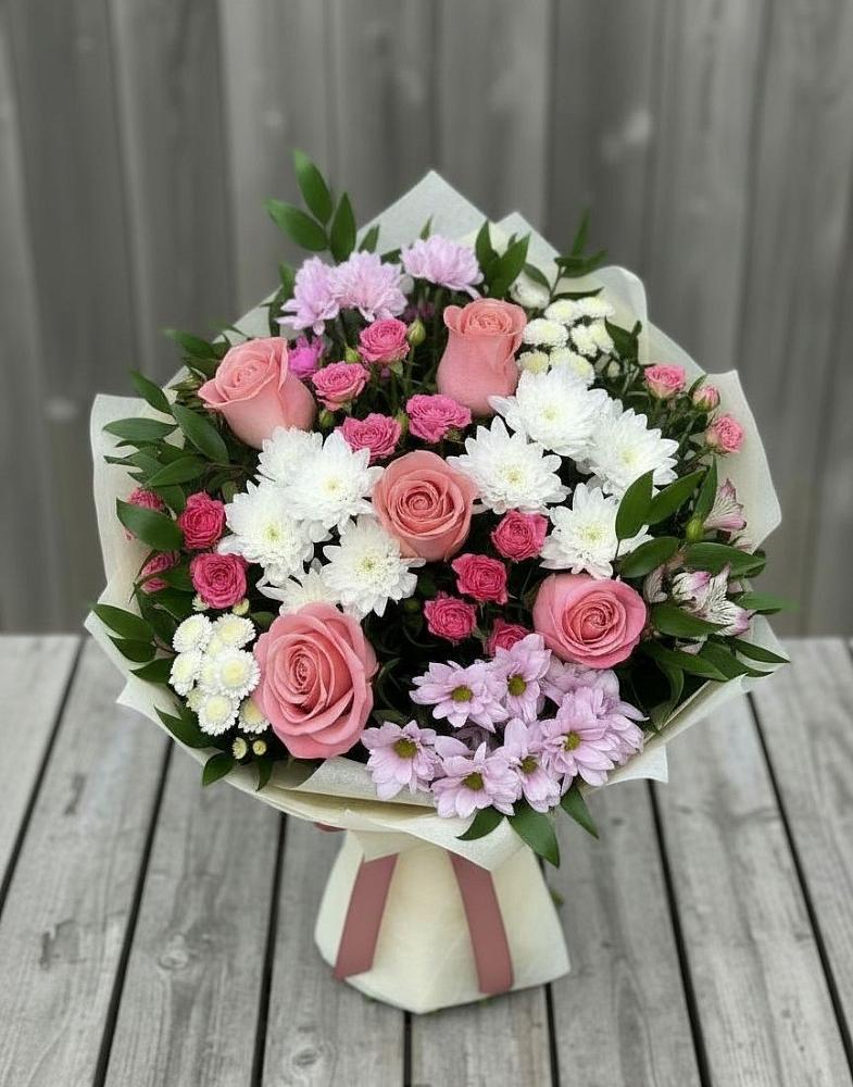 Букет цветов из: Альстромерии, Гвоздики, Розы и Хризантемы в Горькой Балке