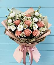 Букет цветов из:  Розы, Альстромерии и Лизиантусы в Горькой Балке