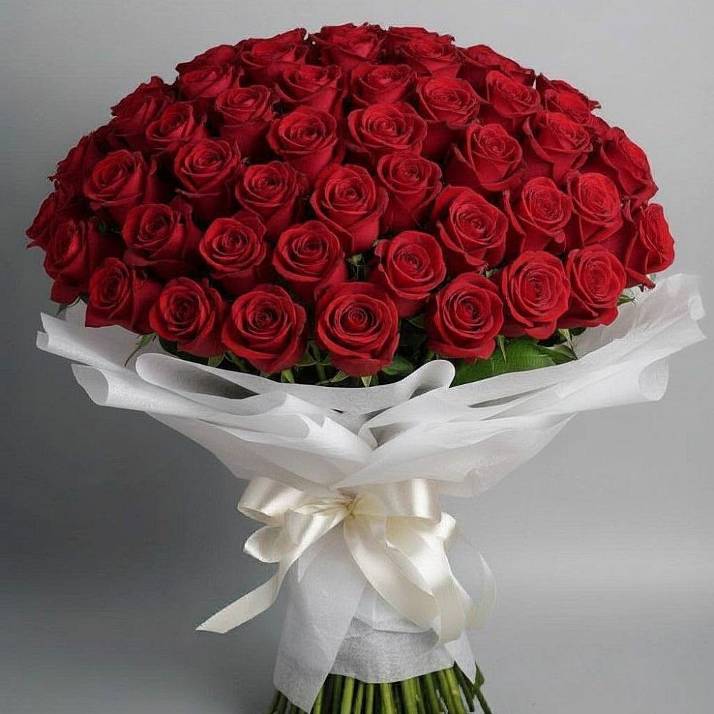 Букет 101 Красная роза Блэк Мэджик в Горькой Балке