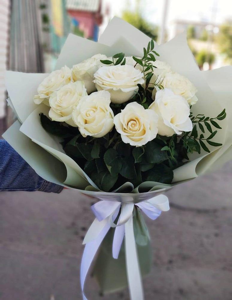 Букет Белые розы Проуд в Горькой Балке