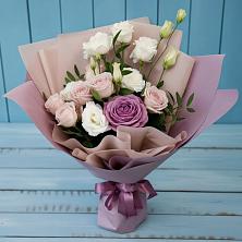 Букет цветов из:  Розы и Лизиантусы в Горькой Балке