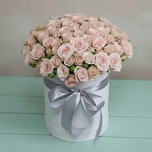 Цветочная композиция из Розы в шляпной коробке в Горькой Балке