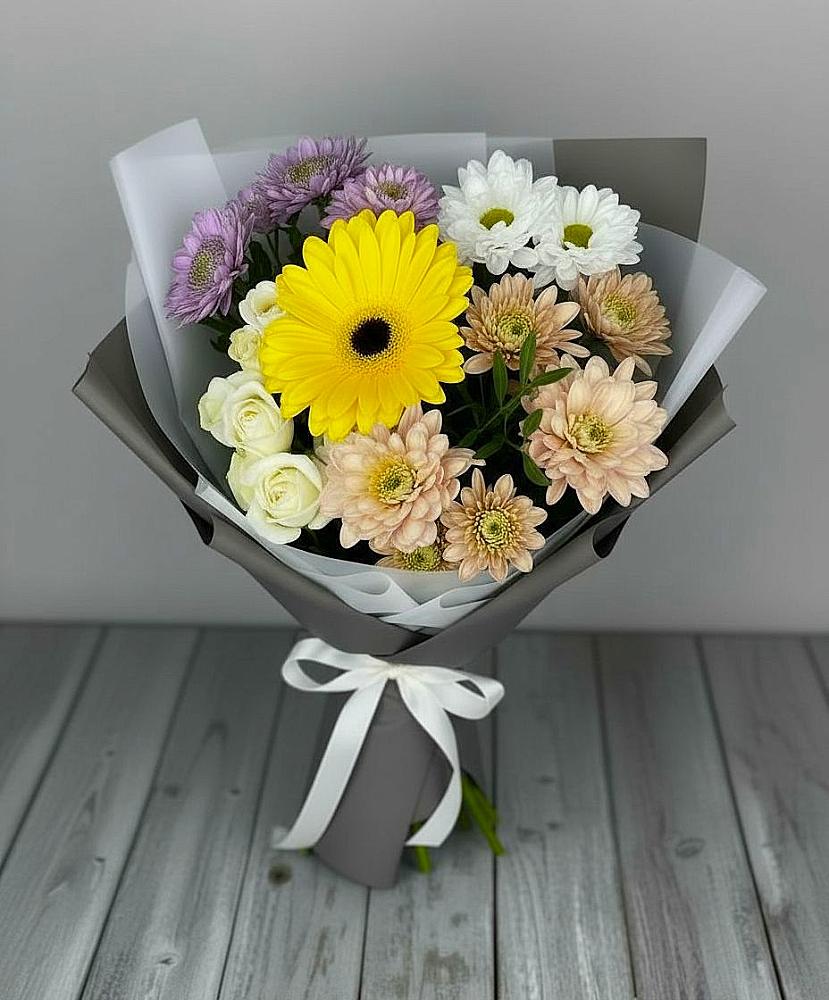 Букет цветов из: Розы, Герберы и Хризантемы в Горькой Балке