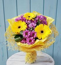 Букет цветов из:  Хризантемы и Герберы #REPLACE_PRED# Горькой Балке