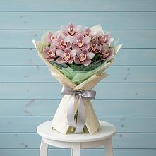 Букет цветов из:  Орхидеи и Розы в Горькой Балке