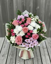 Букет цветов из:  Альстромерии, Гвоздики, Розы и Хризантемы в Горькой Балке