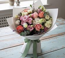 Букет цветов из:  Розы, Лизиантусы и Гвоздики в Горькой Балке