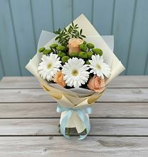 Букет цветов из:  Герберы, Розы и Хризантемы в Горькой Балке