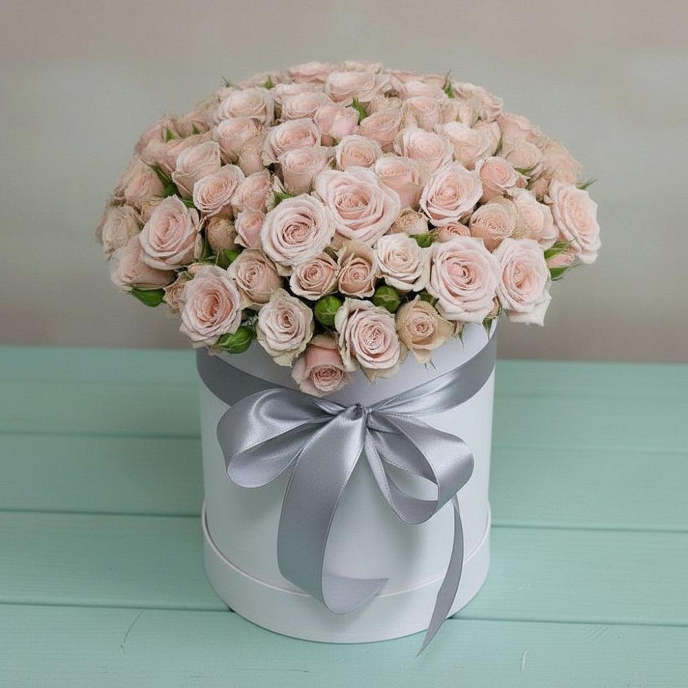 Цветочная композиция из Розы в шляпной коробке в Горькой Балке